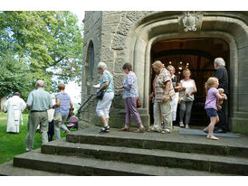 75 Jahre Wachsstockfest an der Weingartenkapelle in Naumburg (Foto: Karl-Franz Thiede)
